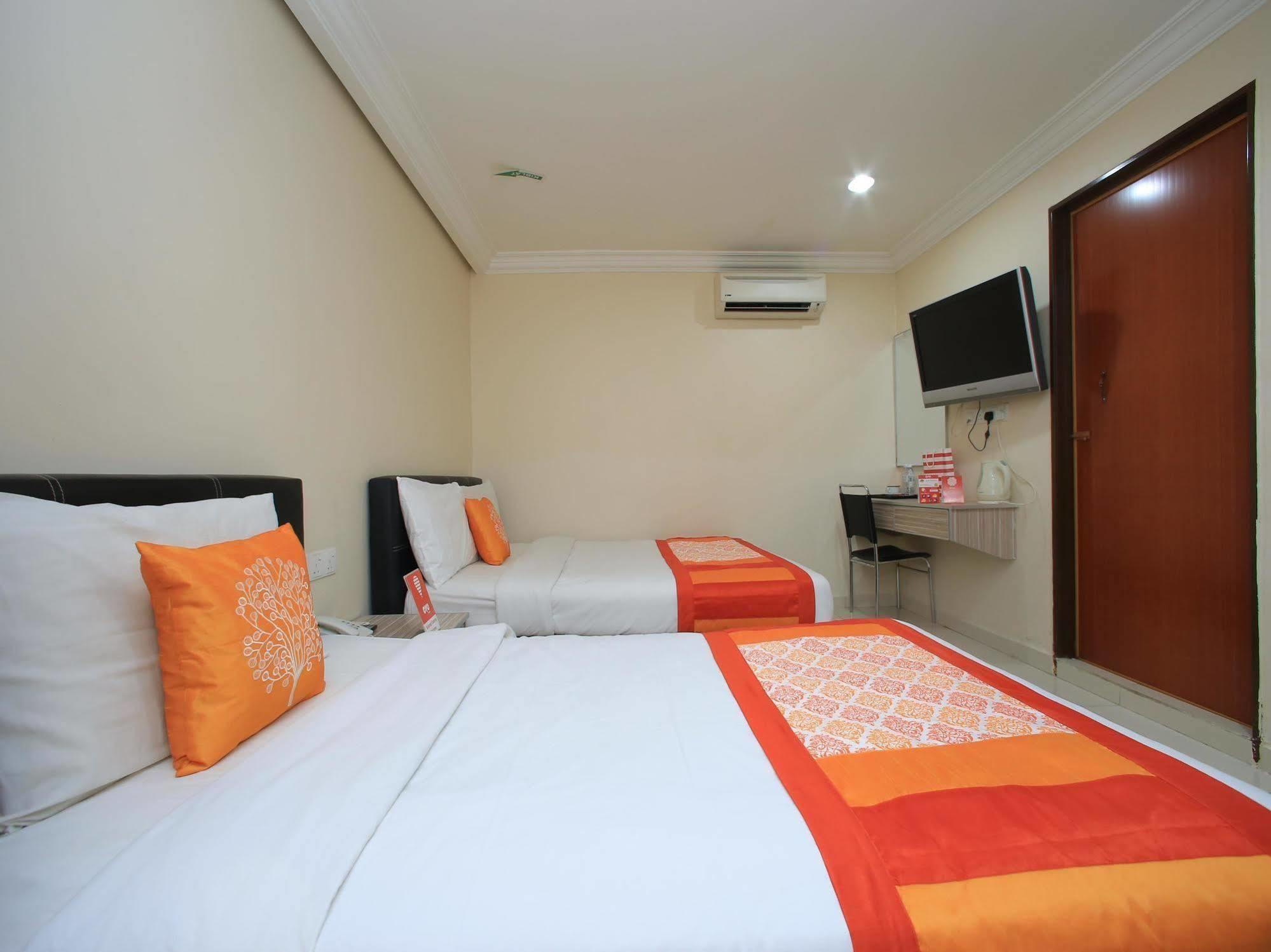 Safari Hotel Ampang  Exteriör bild